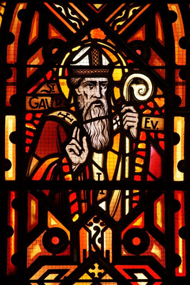 Saint gaud vitrail